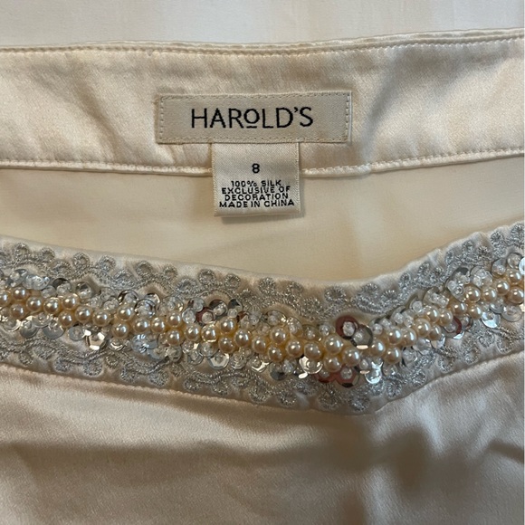 Beautiful Silk and Pearl blouse - Picture 2 of 5